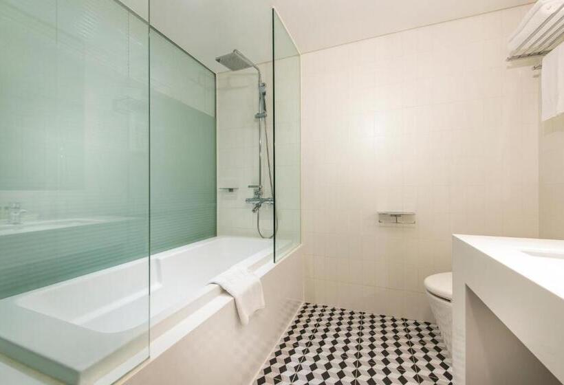 Camera Standard, Peyto Samseong