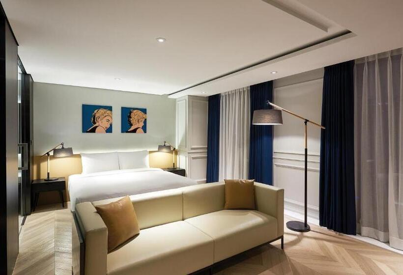 Suite Executive, Peyto Samseong