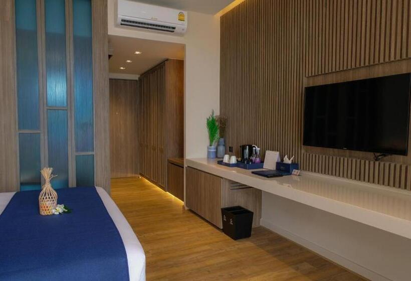 اتاق پرمیوم با چشمانداز دریا, Prana Resort Nandana