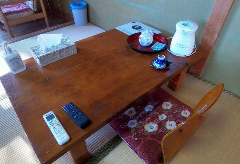 バスルーム共有のシングルスタンダード, Shukubo Komadori Sanso