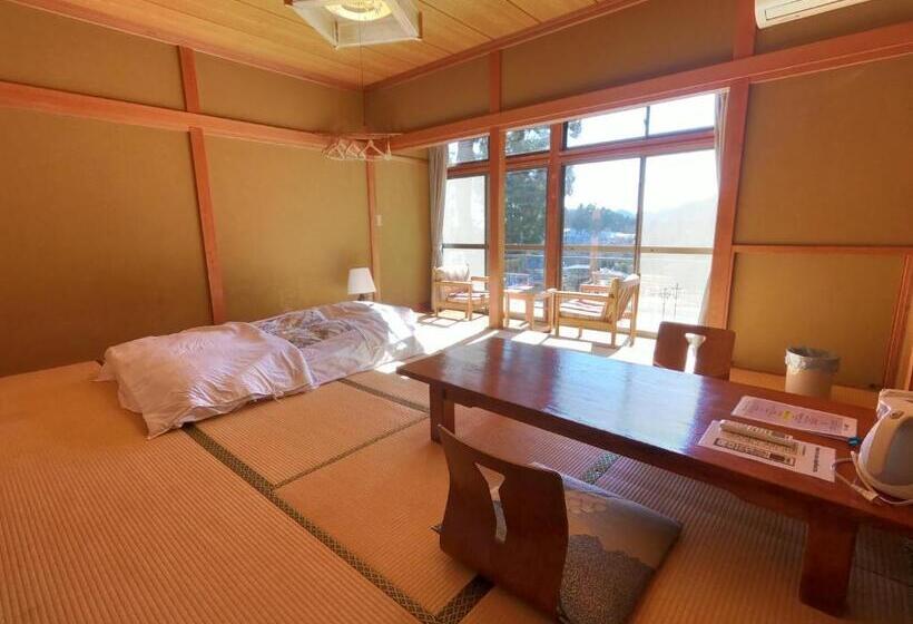 バス共有のスタンダードルーム, Shukubo Komadori Sanso