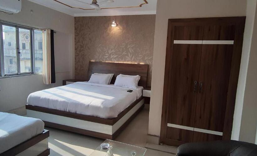 חדר משפתחתי סופריור, Sita Palace On Heritage Ghats Of Benaras