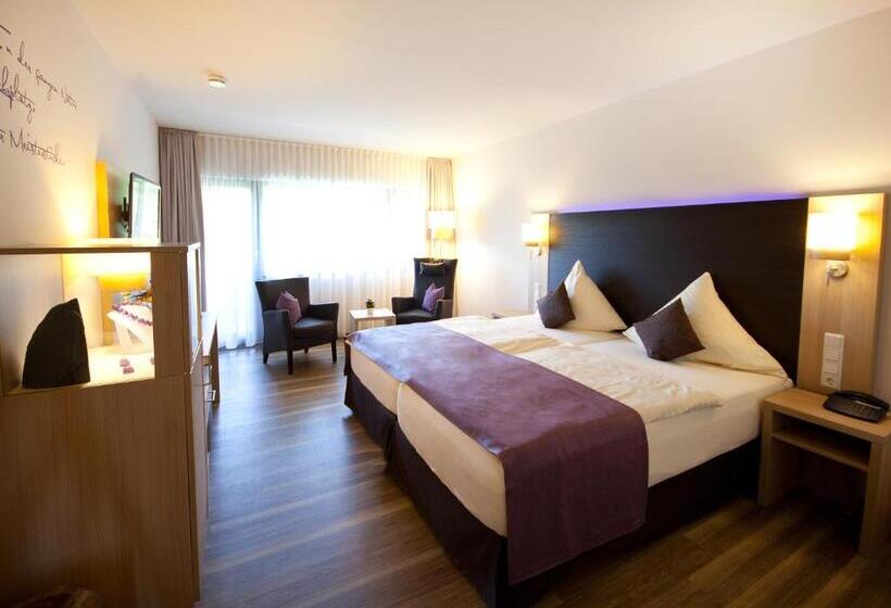 컴포트 싱글 룸, Steuer