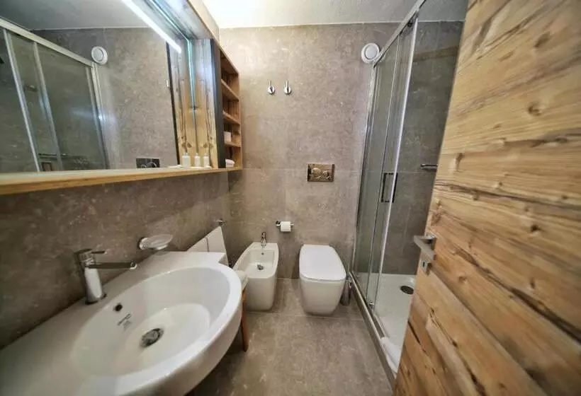 اتاق استاندارد سه نفره, Th La Thuile   Planibel