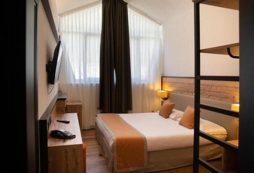 اتاق استاندارد چهار تخته, Th La Thuile   Planibel