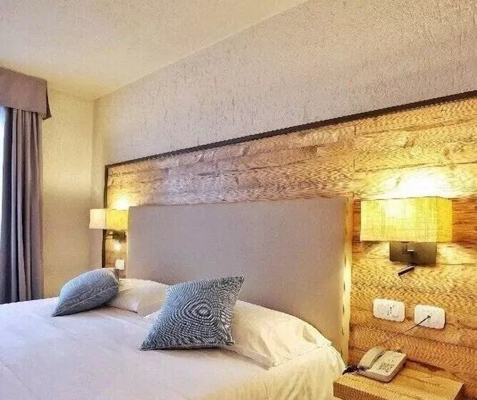 اتاق استاندارد چهار تخته, Th La Thuile   Planibel
