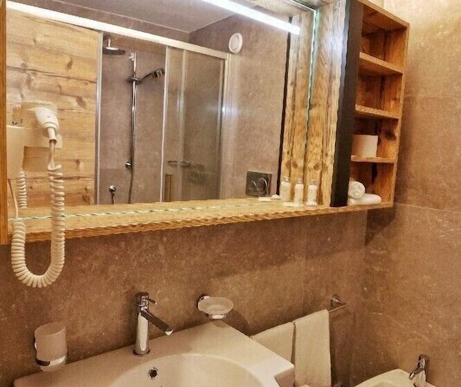 חדר משפחתי, Th La Thuile   Planibel