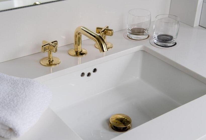 Стандартный Номер Кровать Кинг, The Hi Lo, Autograph Collection