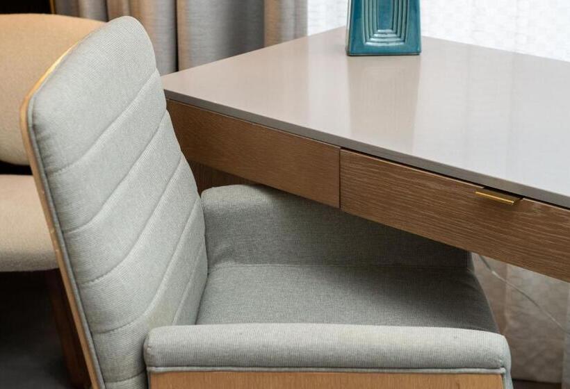 Стандартный Номер Кровать Кинг, The Hi Lo, Autograph Collection