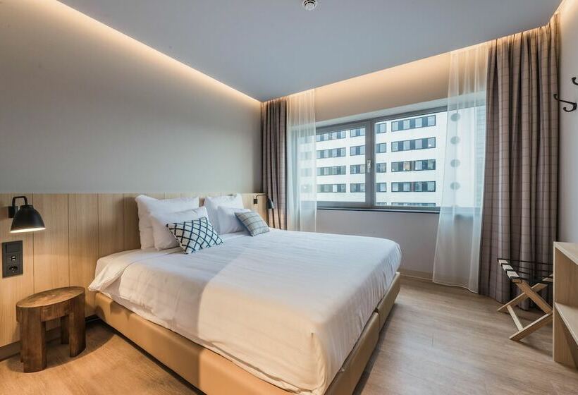 اتاق عادی, Urban Lodge