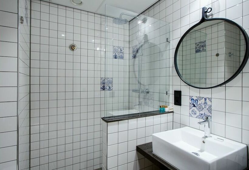 اتاق عادی, Urban Lodge