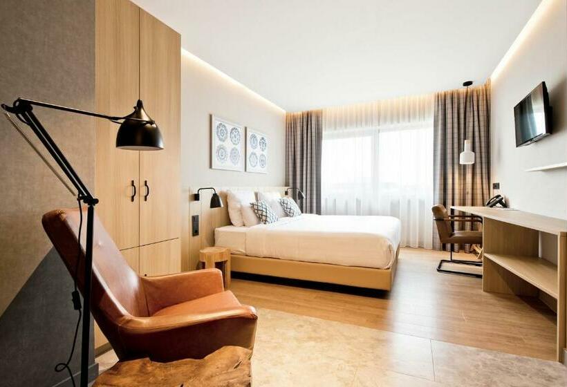 اتاق استاندارد, Urban Lodge