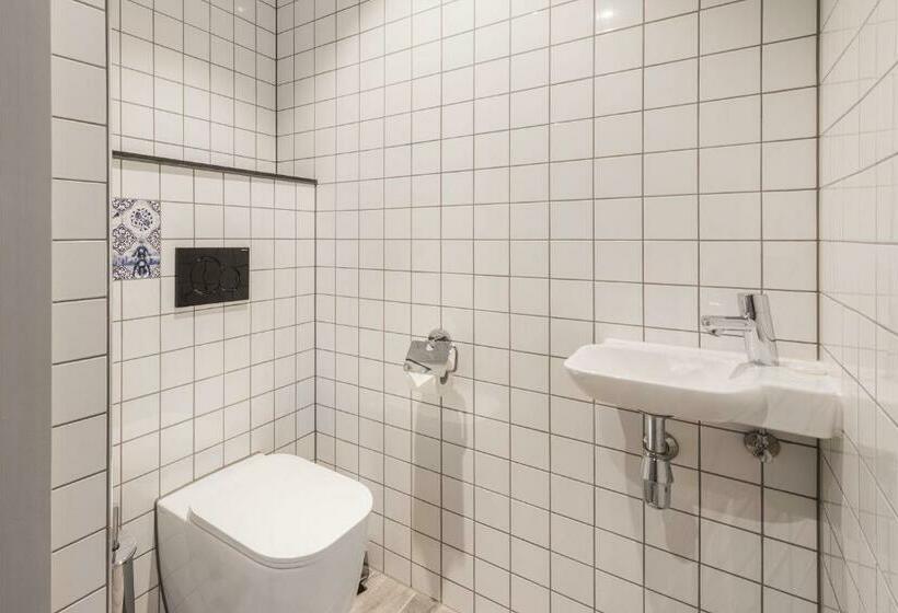 اتاق استاندارد, Urban Lodge