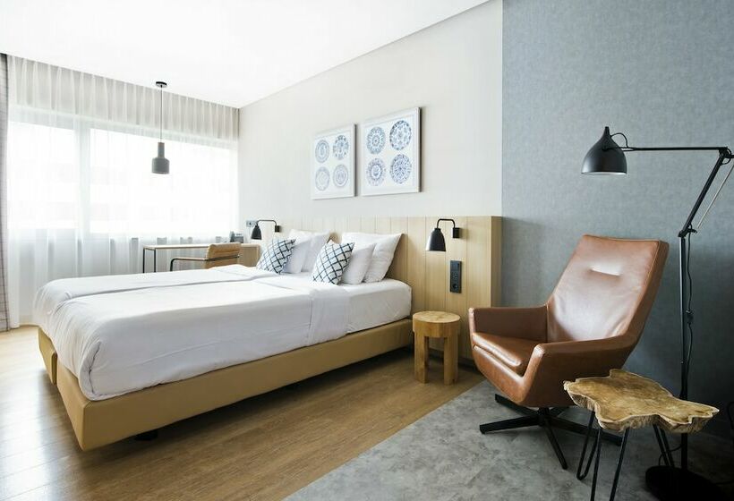 اتاق استاندارد, Urban Lodge