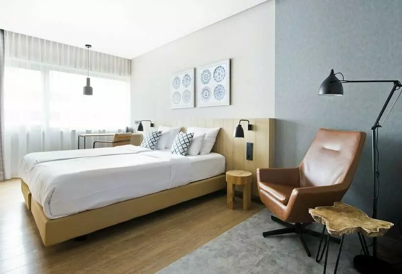 اتاق استاندارد, Urban Lodge