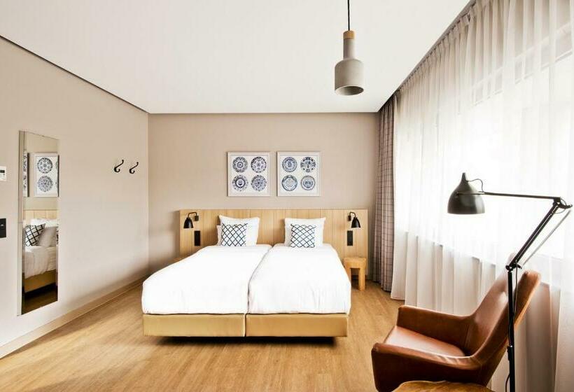 اتاق استاندارد برای معلولان, Urban Lodge