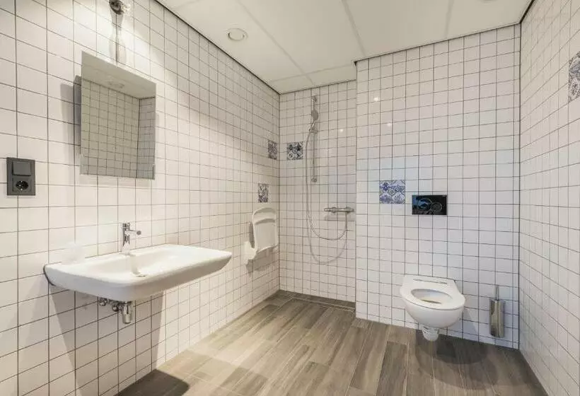 اتاق استاندارد برای معلولان, Urban Lodge