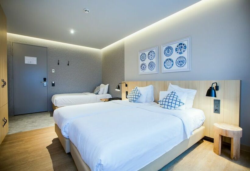 Quarto Triplo Estandar, Urban Lodge