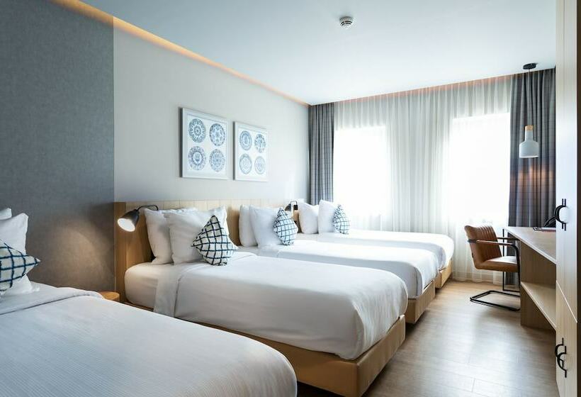 اتاق خانوادگی, Urban Lodge