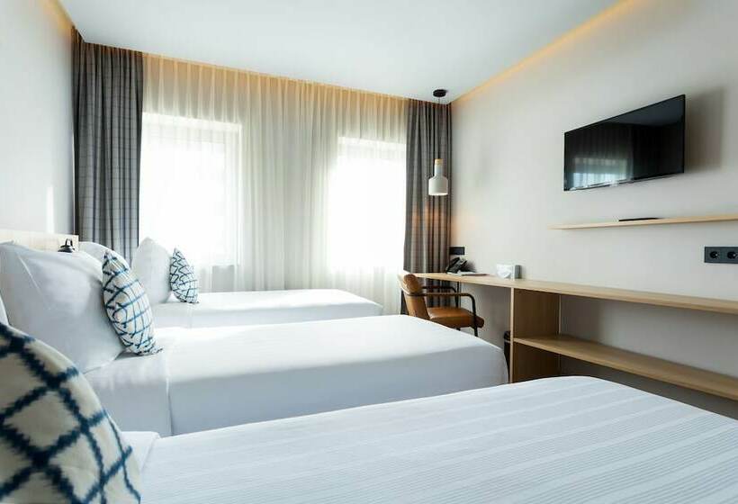 家庭间, Urban Lodge