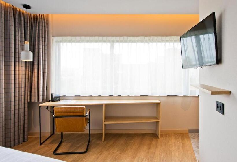 اتاق لوکس, Urban Lodge