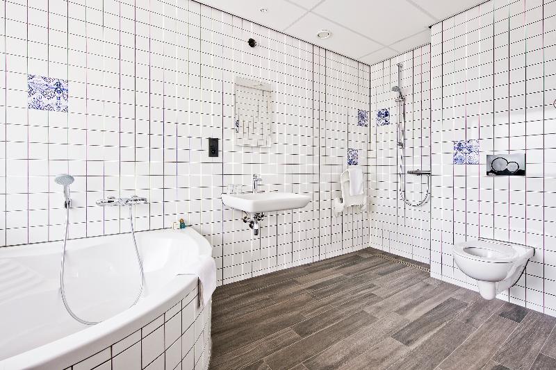 اتاق لوکس, Urban Lodge