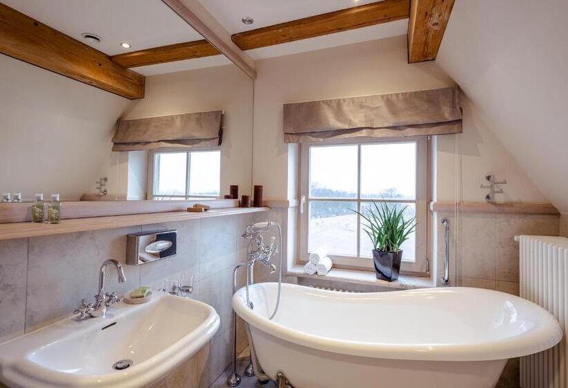 סוויטת ג'וניור, Zamek Topacz