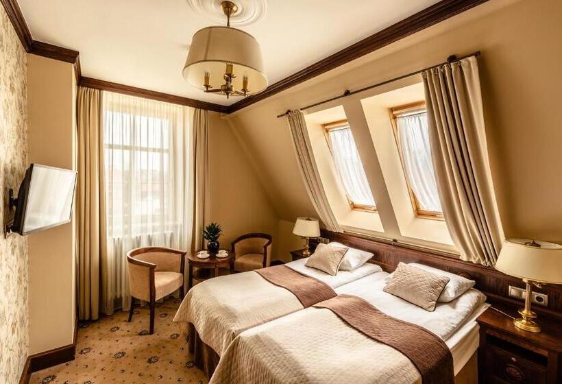 חדר סטנדרט, Zamek Topacz