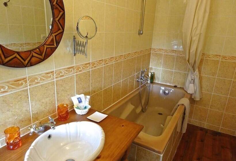 Люкс Комфорт, Château Les Vallées