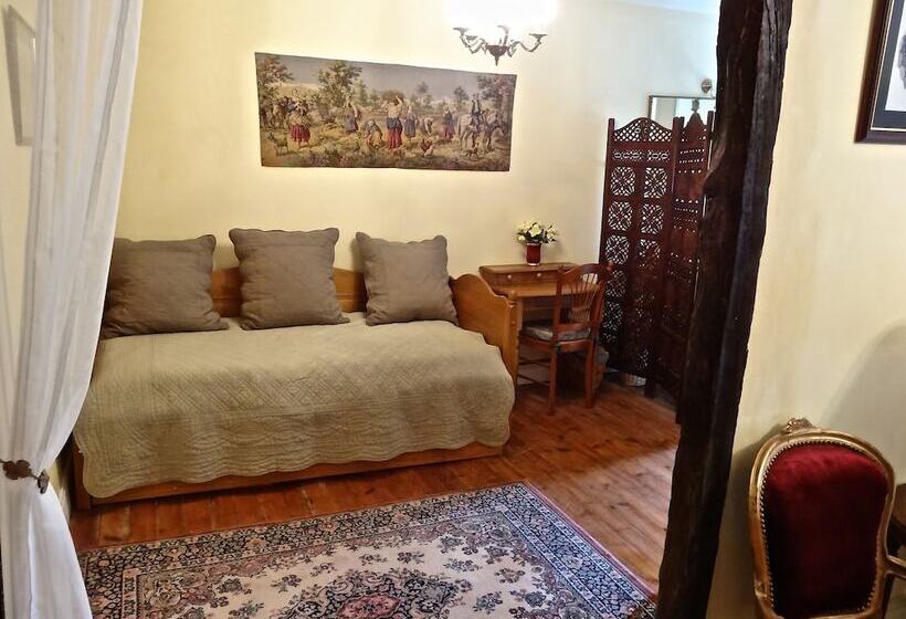 Люкс Комфорт, Château Les Vallées