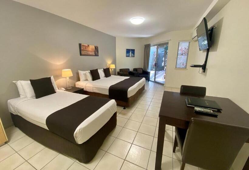 إستوديو قياسى سرير كينج, The Byron Beachcomber