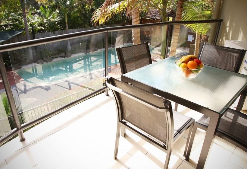 شقة غرفة واحدة, The Byron Beachcomber