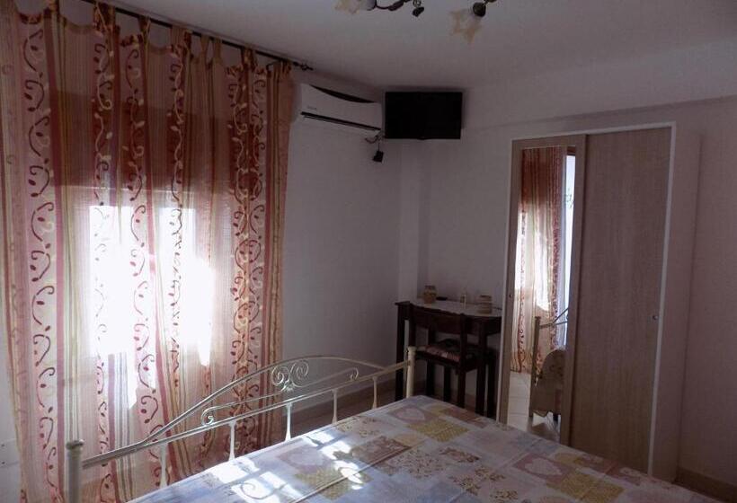 غرفة قياسية, B&b Le Cave