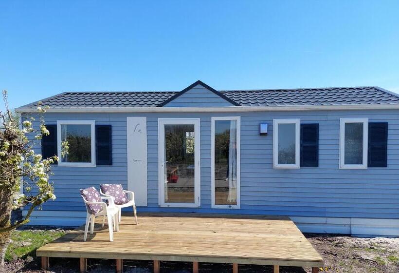 בונגלו משפחתי, Chalet Conference 6 Pers