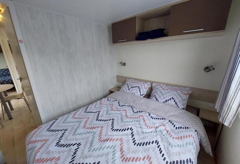 בונגלו משפחתי, Chalet Conference 6 Pers