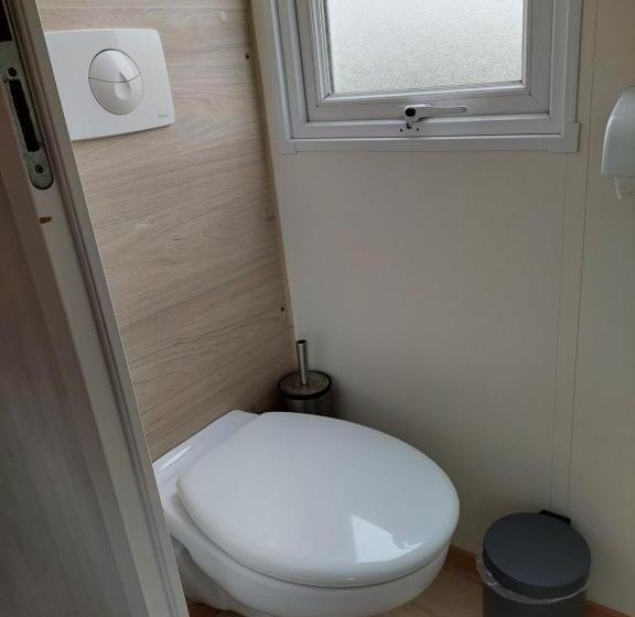 בונגלו משפחתי, Chalet Conference 6 Pers