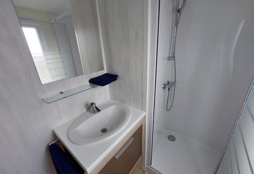 בונגלו משפחתי, Chalet Conference 6 Pers