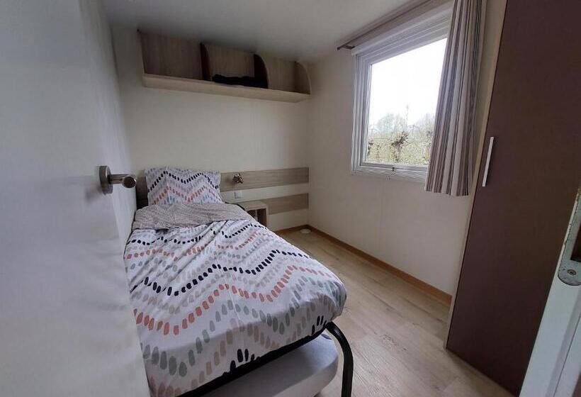 בונגלו משפחתי, Chalet Conference 6 Pers