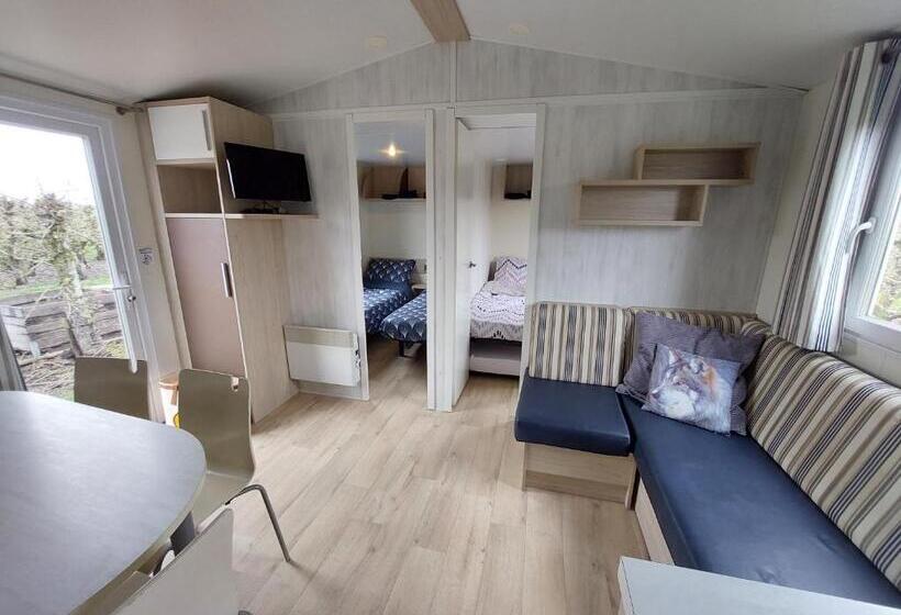 בונגלו משפחתי, Chalet Conference 6 Pers