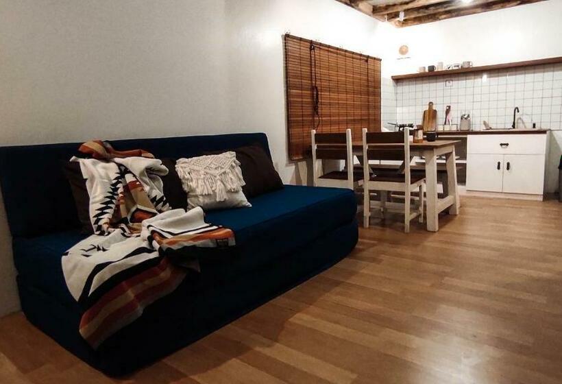 マウンテンビュースタンダードルーム, Awana Farmhouse Dieng