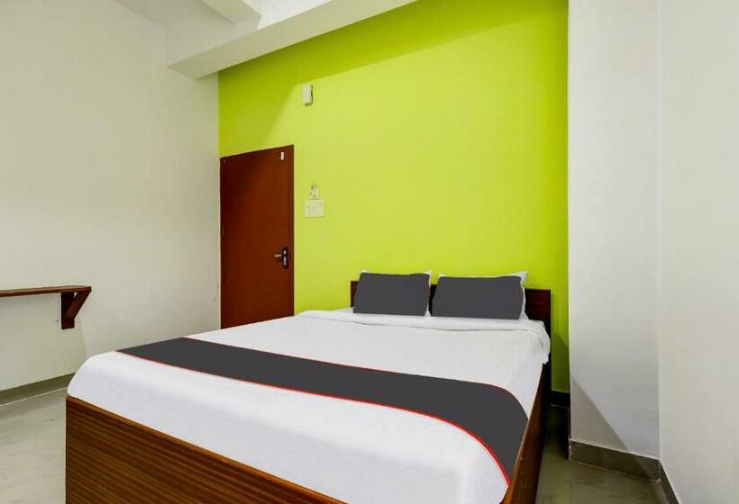 트리플 클래식 룸, Collection O N.r. Residency