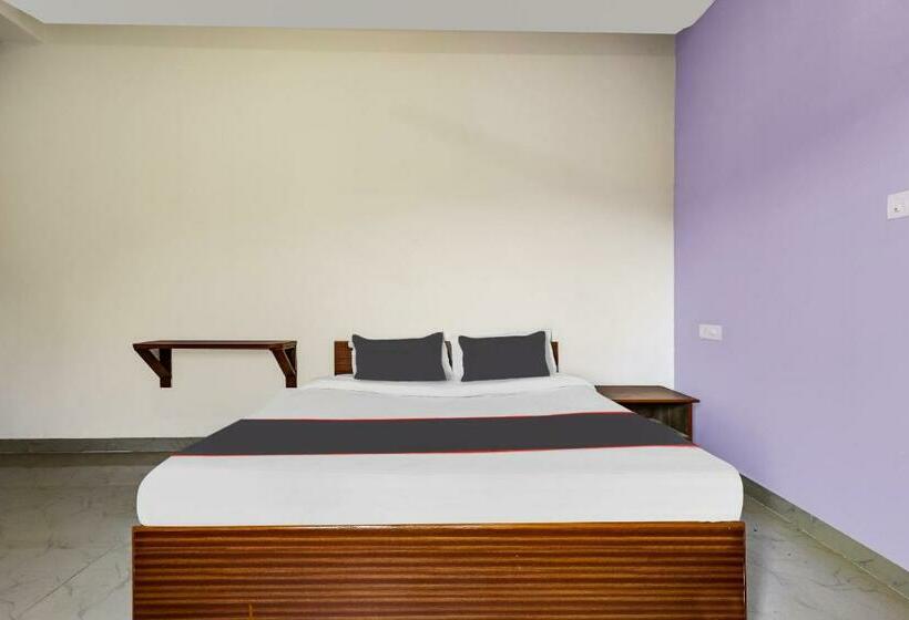 트리플 클래식 룸, Collection O N.r. Residency