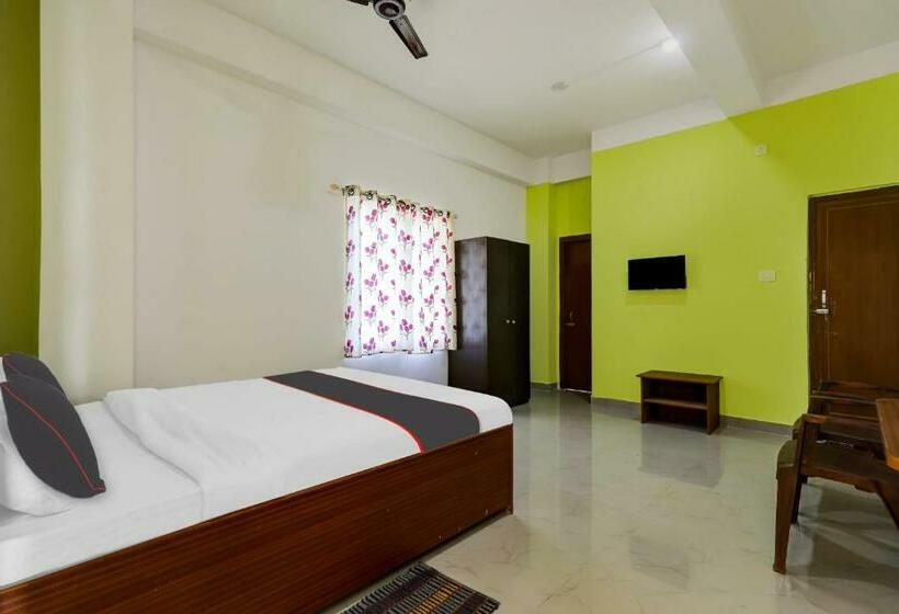 트리플 클래식 룸, Collection O N.r. Residency