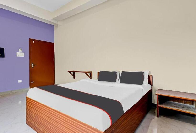 트리플 클래식 룸, Collection O N.r. Residency