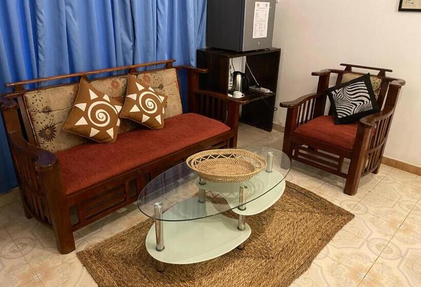 חדר סטנדרט פנימי, Kenno S Korner