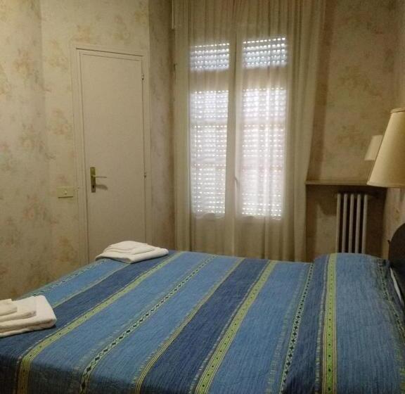 غرفة قياسية ثلاثية, Be Me Hotel Helvetia