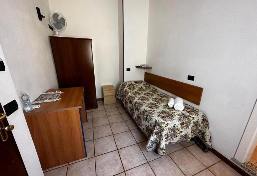 غرفة أساسية فردية, Be Me Hotel Helvetia