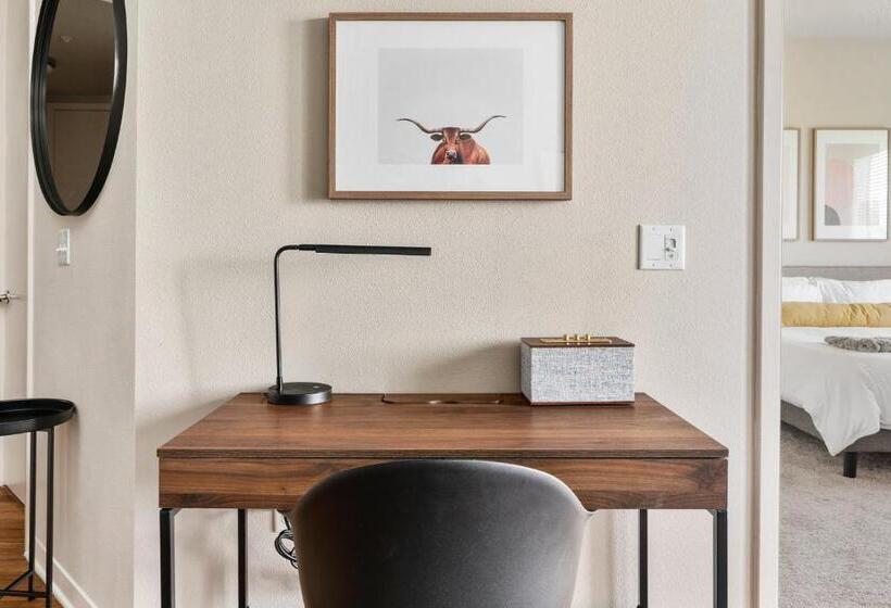 Апартаменты Deluxe 1 Спальня, Lodgeur At Elan Med Center