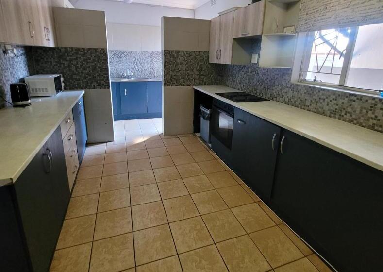 דירת חדר נוף לבריכה, 29b Zebra Street Inhimwe Guesthouse