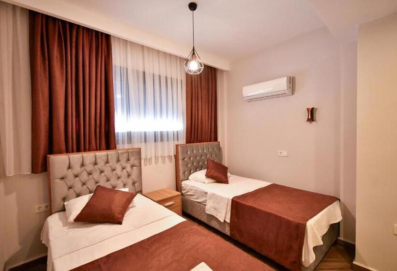 Apartament 2 Dormitoris, Red Moon Suites